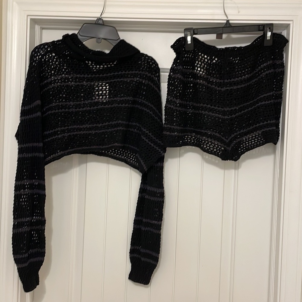 Free People Beach Montauk Dunes Crochet Set Size XS Sweater & Shorts BLACK - Picture 4 of 8